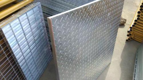 復(fù)合熱鍍鋅鋼格板