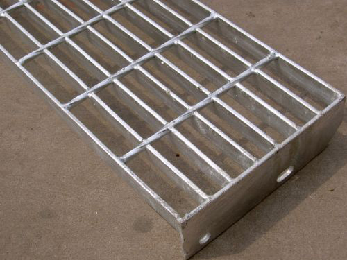 鋼梯踏步板 鋼梯踏步板