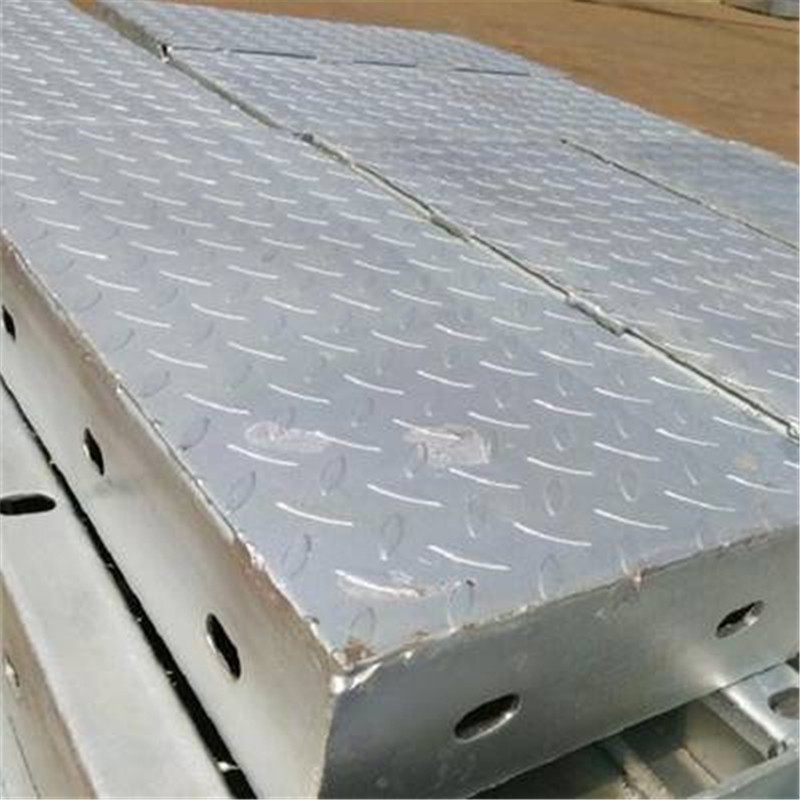 熱浸鋅復(fù)合鋼格柵 熱浸鋅復(fù)合鋼格柵