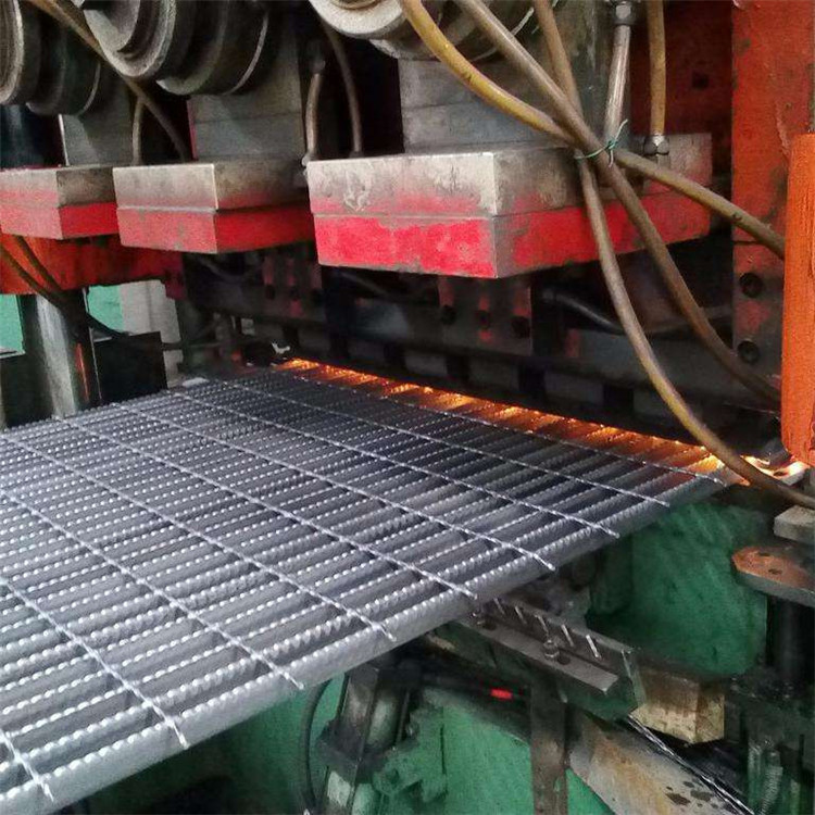 水泥廠防滑鋼格板 水泥廠防滑鋼格板