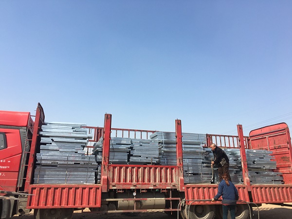 Q235熱鍍鋅鋼板格柵