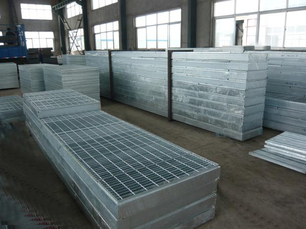 熱鍍鋅鋼格柵平臺(tái) 熱鍍鋅鋼格柵平臺(tái)