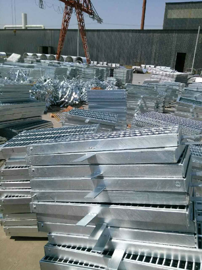 熱浸鋅鋼格柵板規(guī)格 