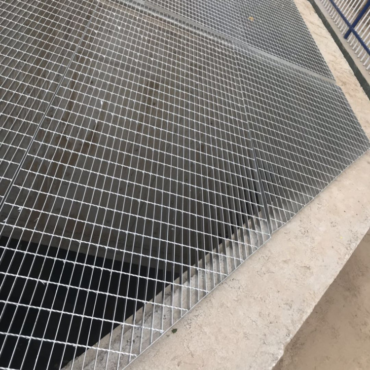 鍍鋅鋼格柵板規(guī)格