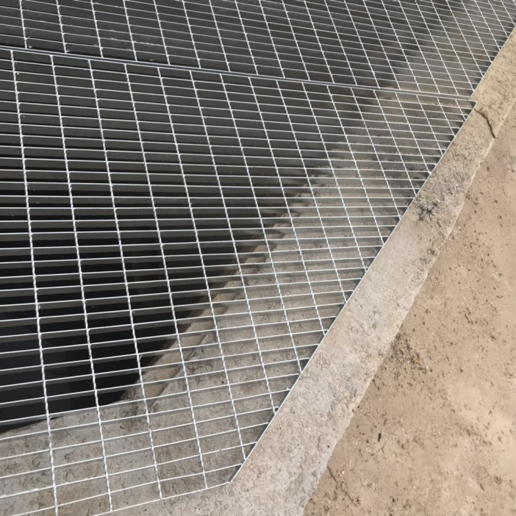 G325鍍鋅鋼格柵平臺 G325鍍鋅鋼格柵平臺