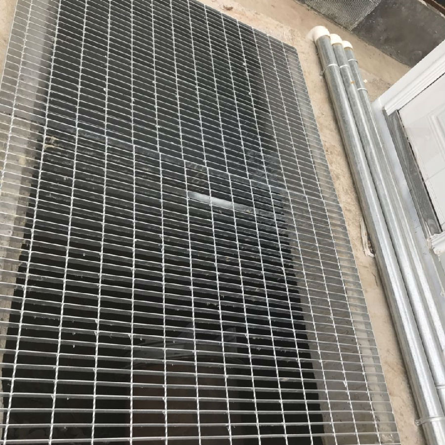 鍍鋅鋼格柵平臺(tái) 鍍鋅鋼格柵平臺(tái)