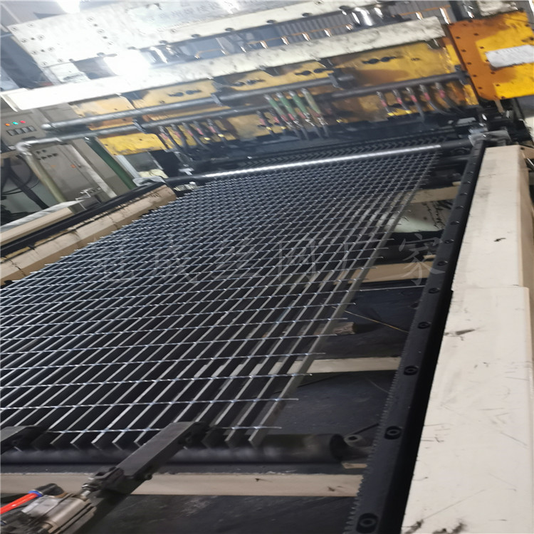 壓焊鍍鋅格柵板平臺(tái) 