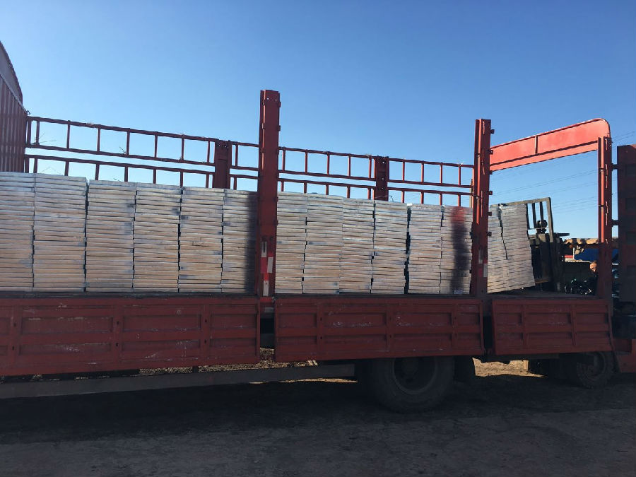 熱浸鋅防滑鋼格板