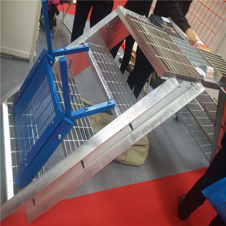 河北樓梯踏步板格柵